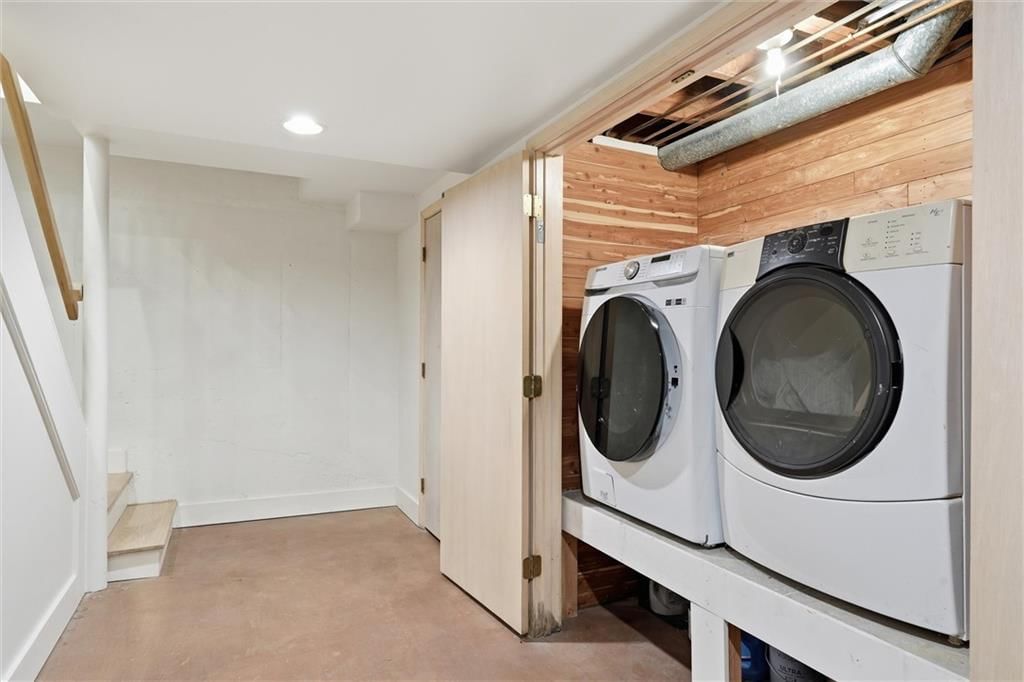 9821 Pembroke Lane — photo 35