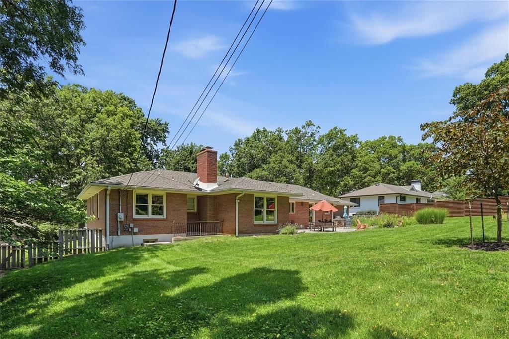 9821 Pembroke Lane — photo 38