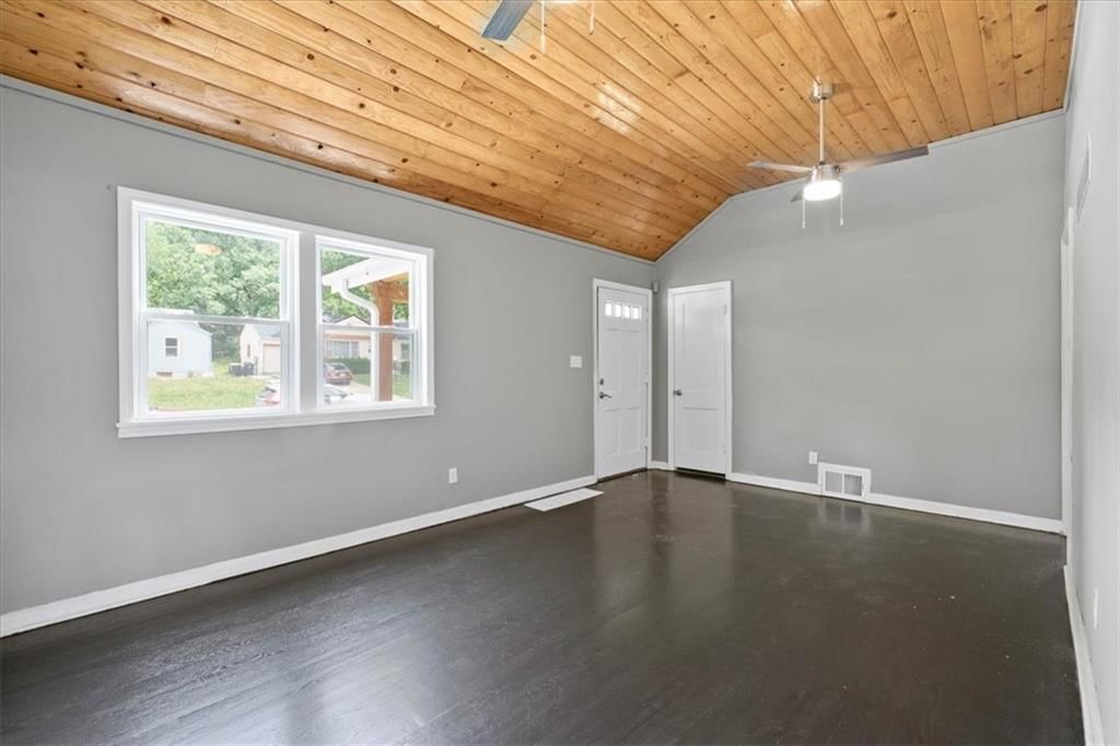 7204 Forest Avenue — photo 5