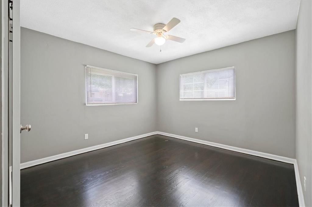 7204 Forest Avenue — photo 16