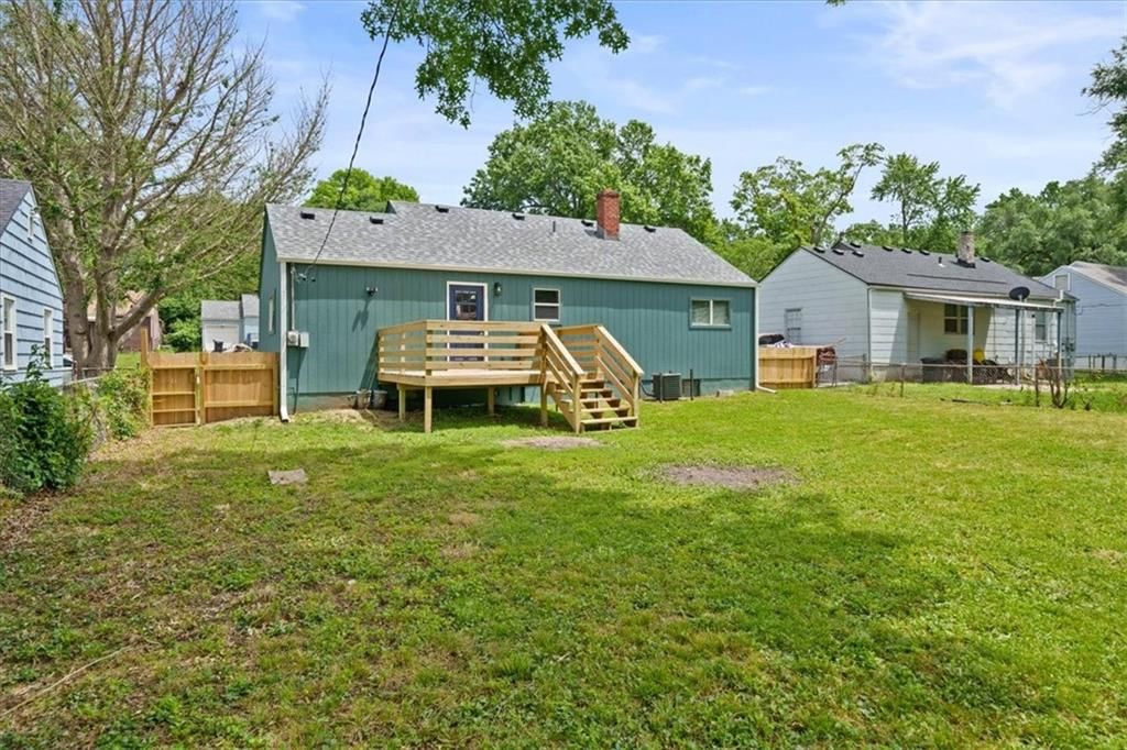 7204 Forest Avenue — photo 22