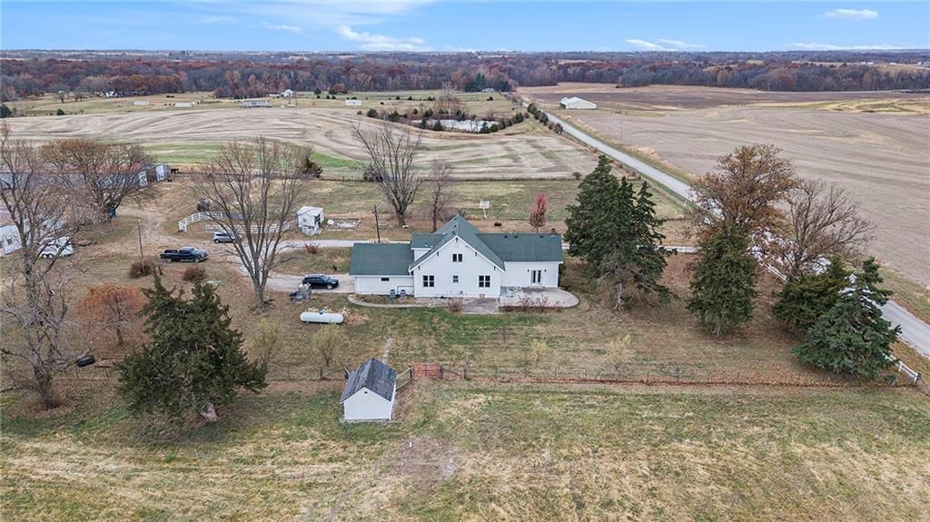 3479 NE Dixon Road — photo 4