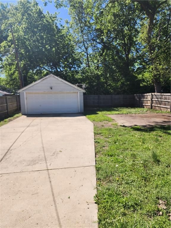 1412 S Logan Avenue — photo 9