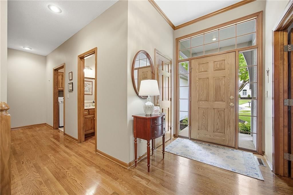 15423 Woodward Street — photo 4