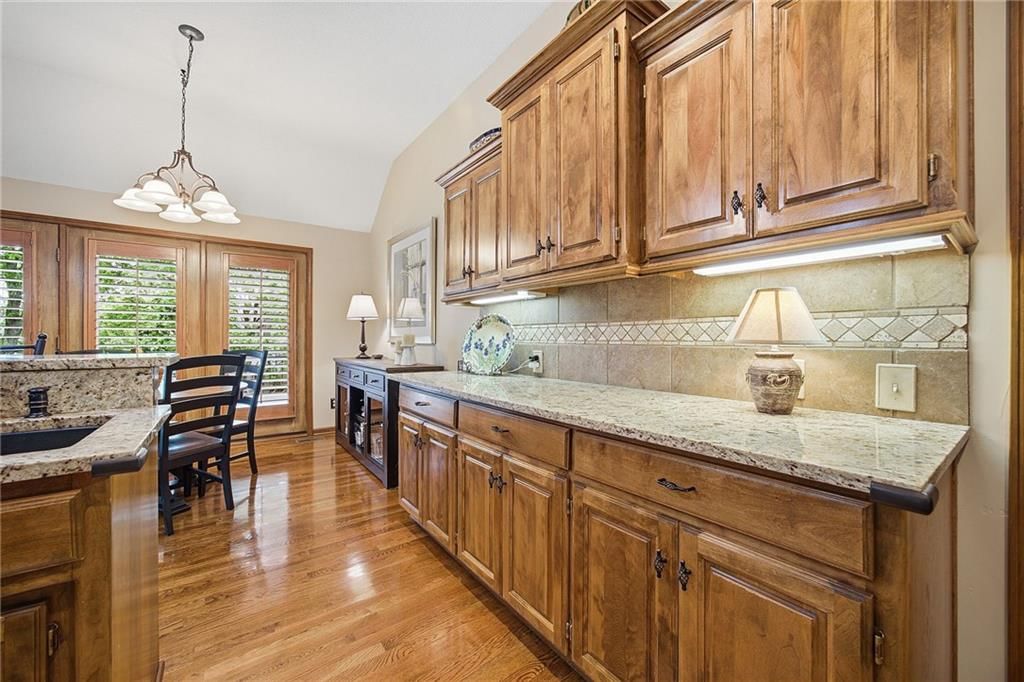 15423 Woodward Street — photo 11