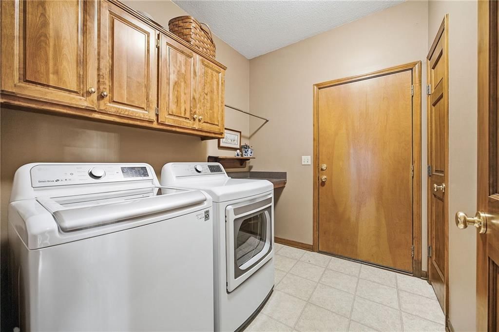 15423 Woodward Street — photo 21