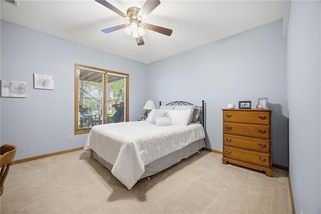 15423 Woodward Street — photo 28