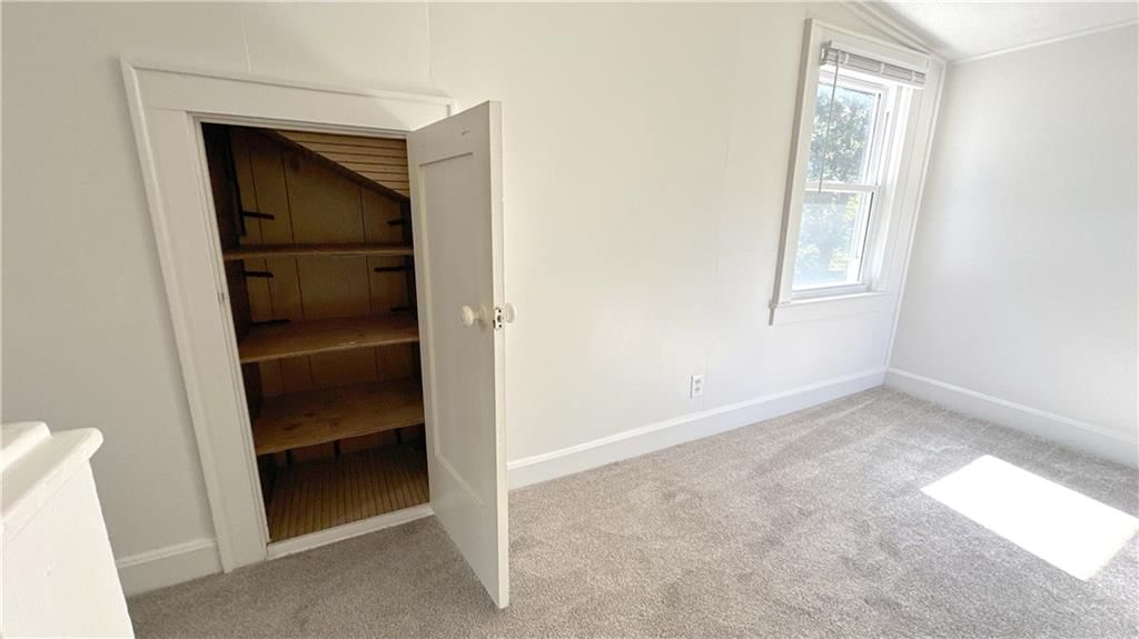 Photo 10 of 23 - 2005 E 81st Street, Kansas City, MO 64132