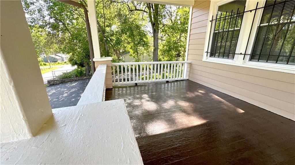 Photo 18 of 23 - 2005 E 81st Street, Kansas City, MO 64132