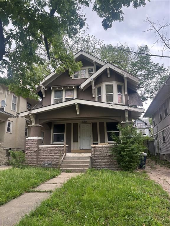 4125 Chestnut Avenue, Kansas City, MO