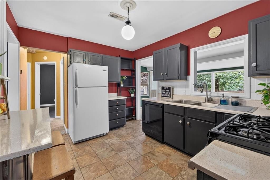 4717 Reinhardt Drive — photo 24