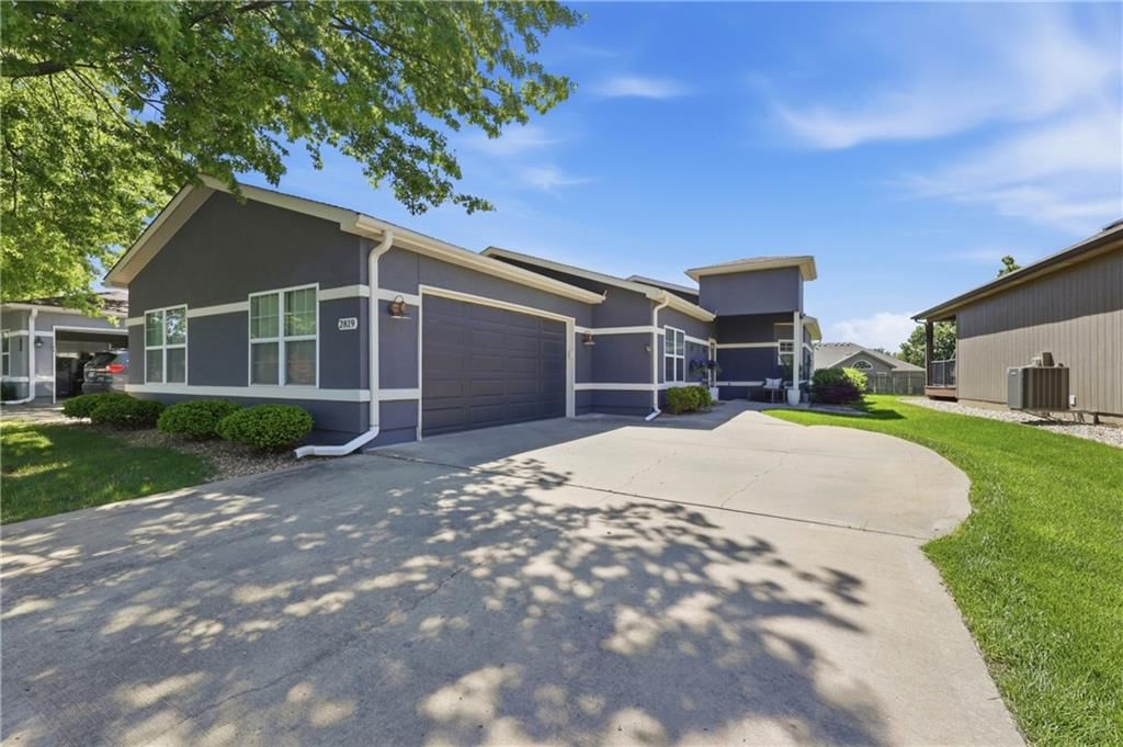 2819 NE Sonora Valley Drive — photo 2