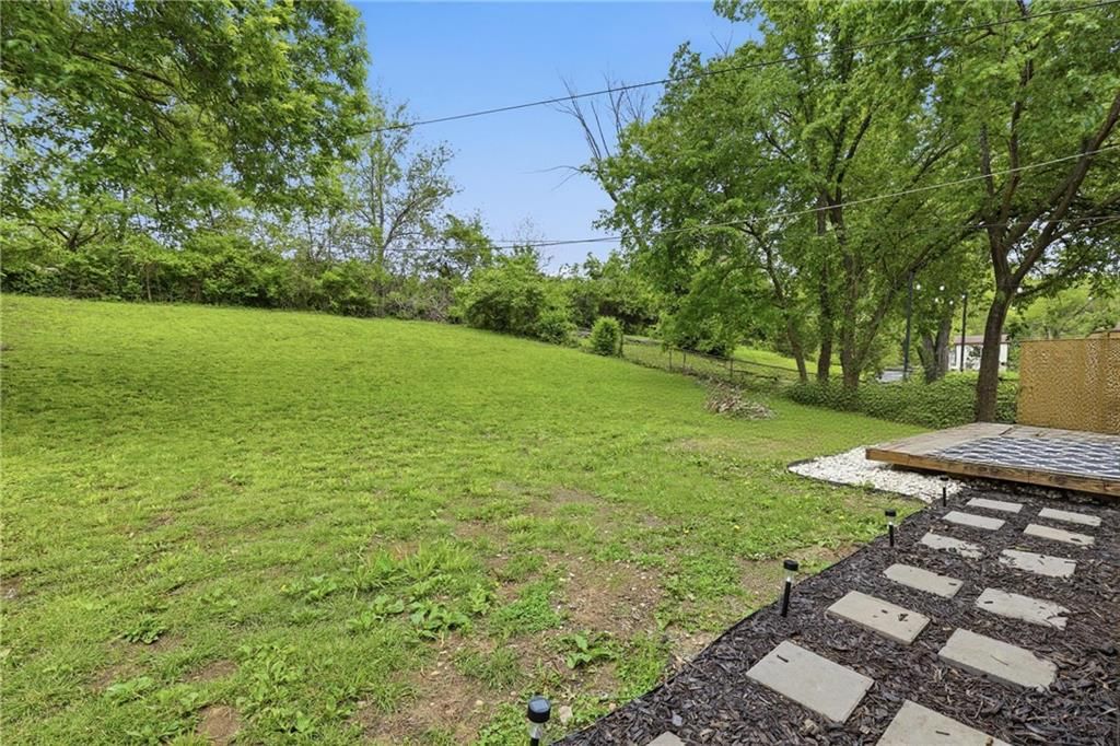 9507 Fremont Avenue — photo 30
