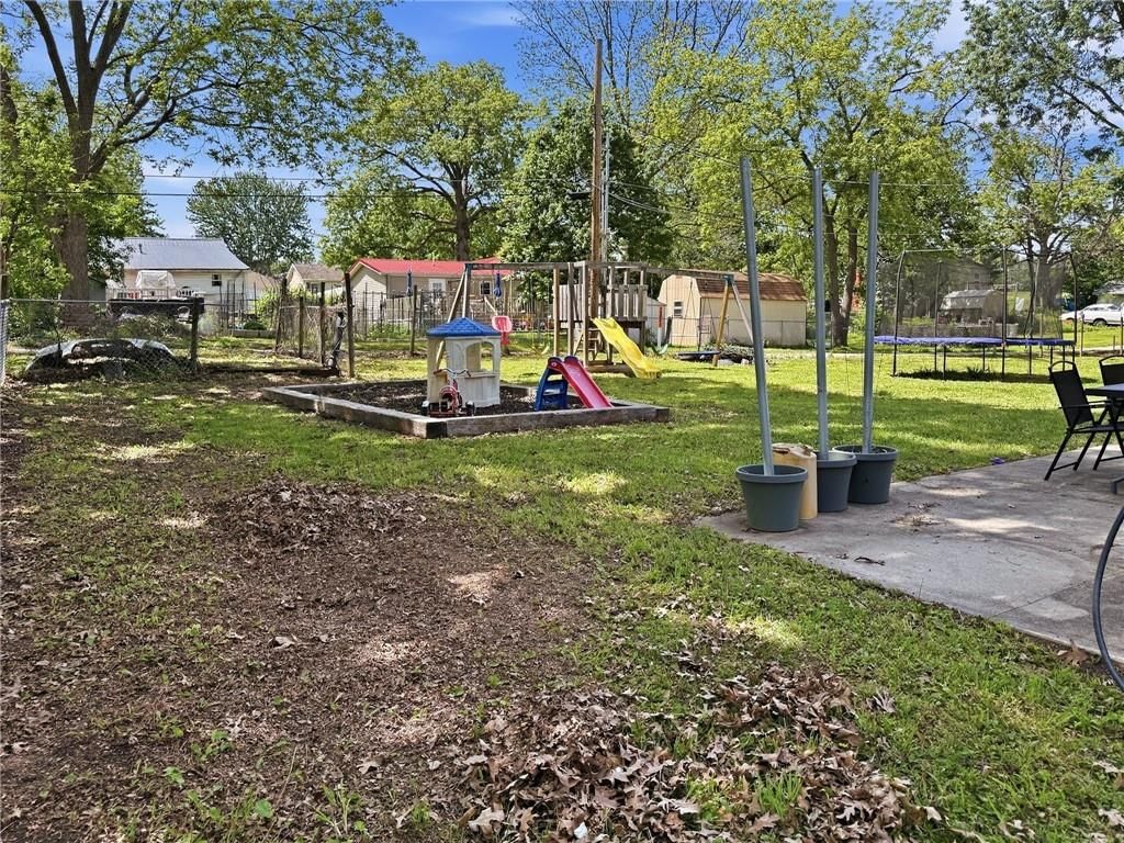 1416 Alexander Street — photo 16