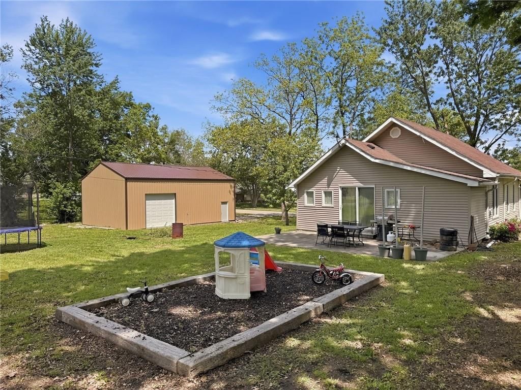 1416 Alexander Street — photo 17
