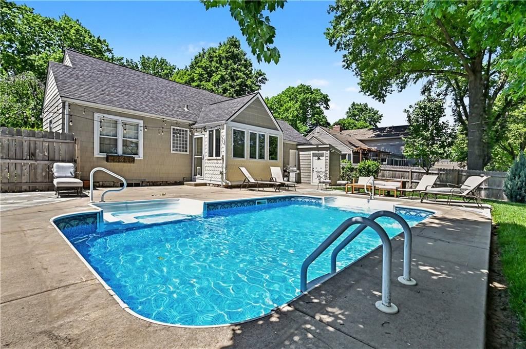 5639 Nall Avenue — photo 12