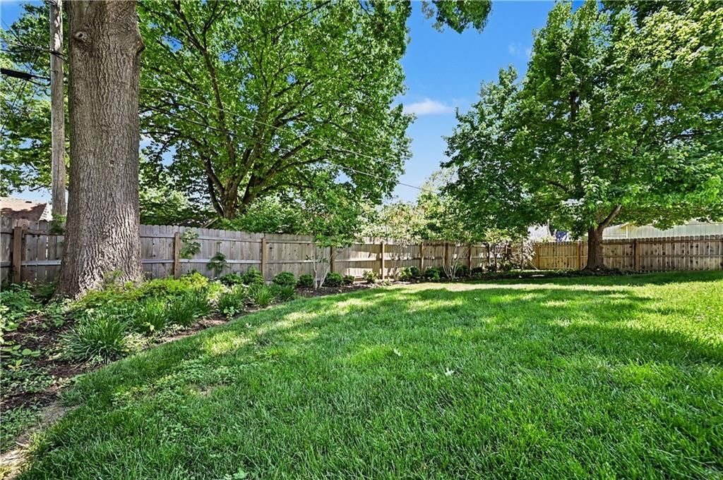 5639 Nall Avenue — photo 31