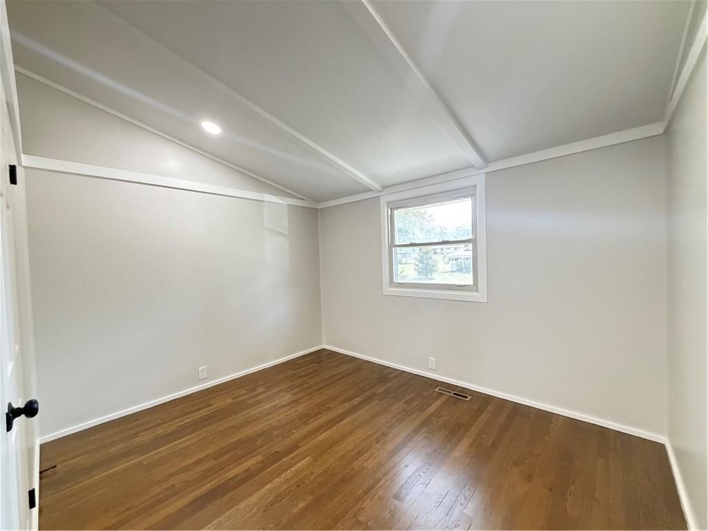 5910 N Michigan Avenue — photo 7