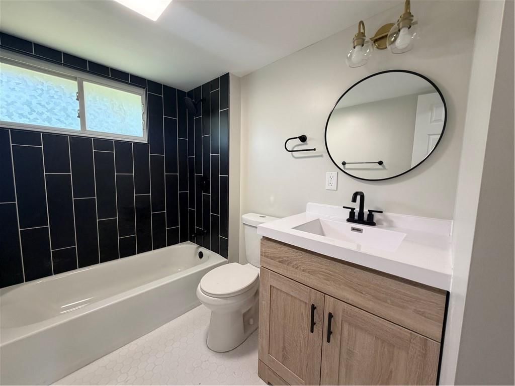 5910 N Michigan Avenue — photo 9