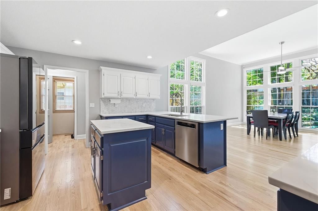 8001 Darnell Lane — photo 11