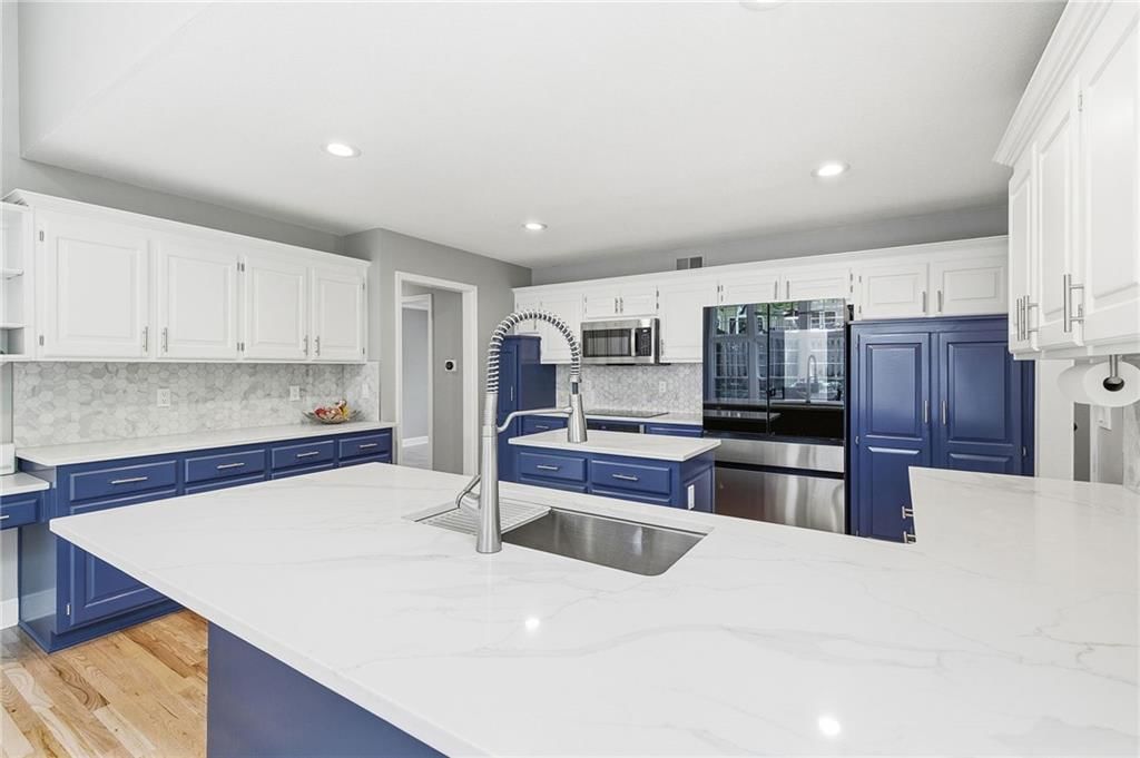 8001 Darnell Lane — photo 12