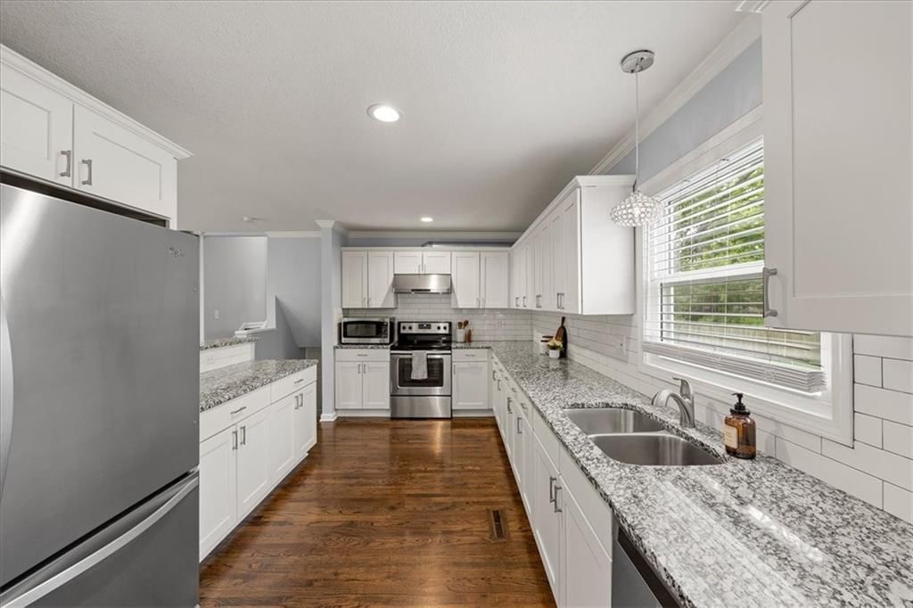 9221 W 99th Terrace — photo 8