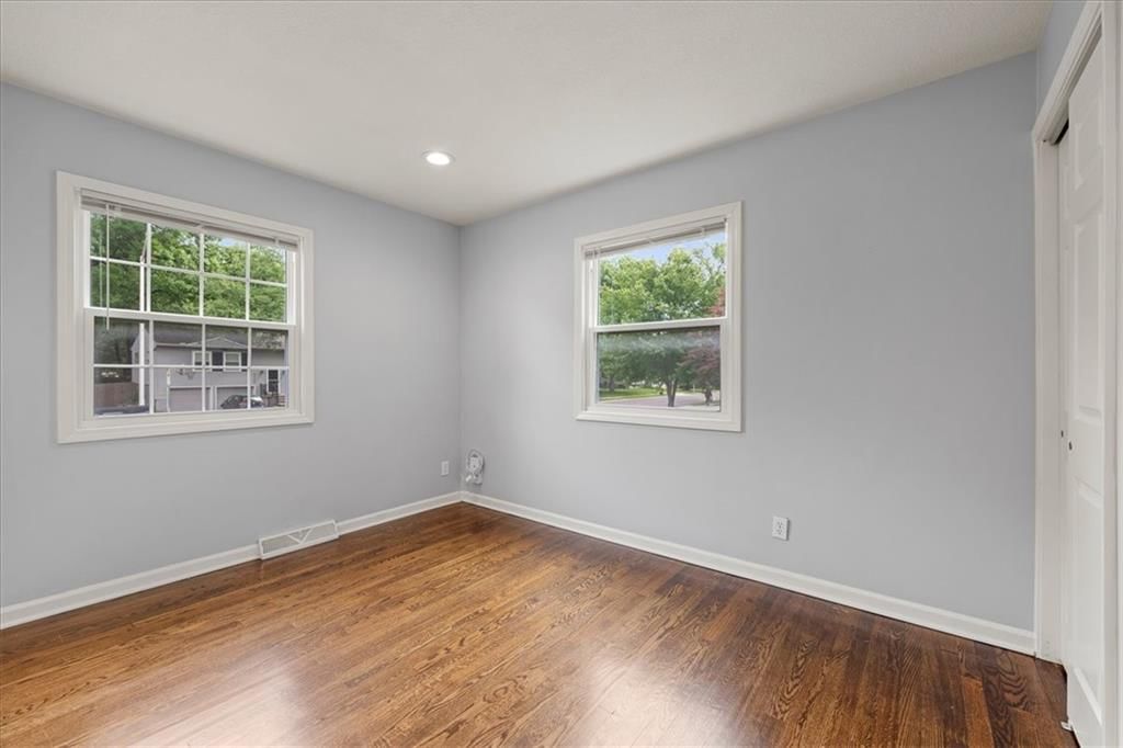 9221 W 99th Terrace — photo 16