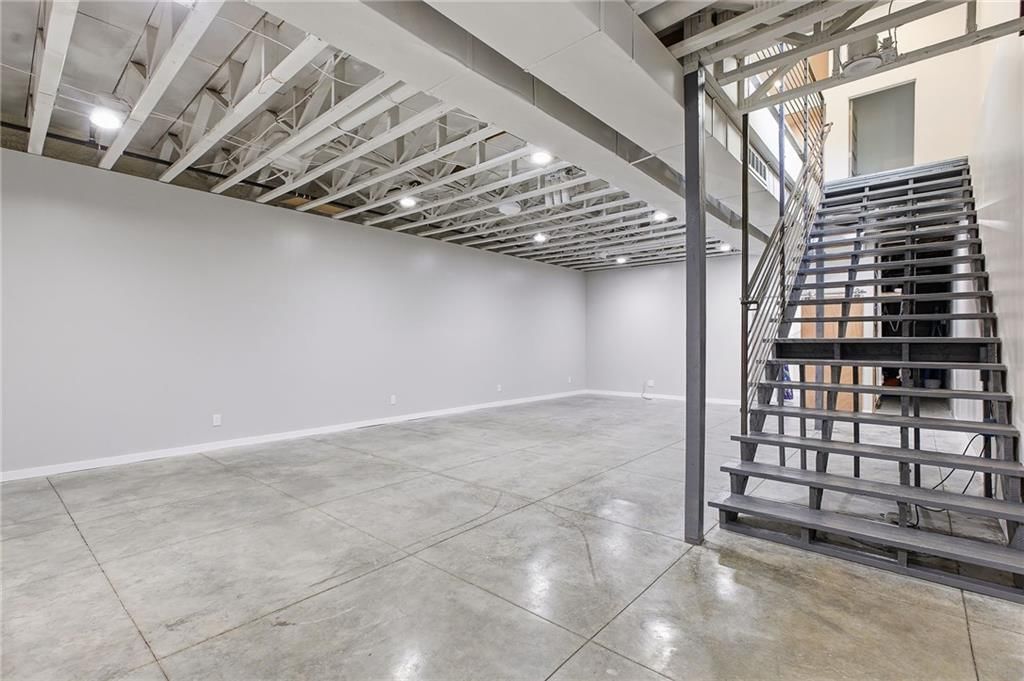15 NE Johnson Street — photo 44