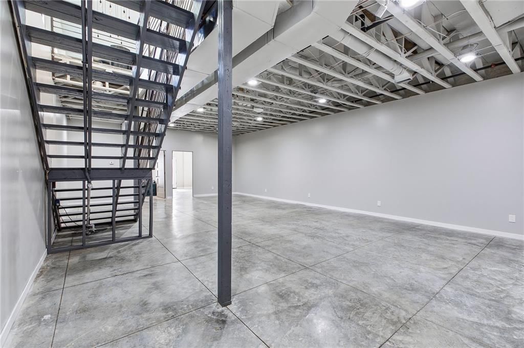 15 NE Johnson Street — photo 45