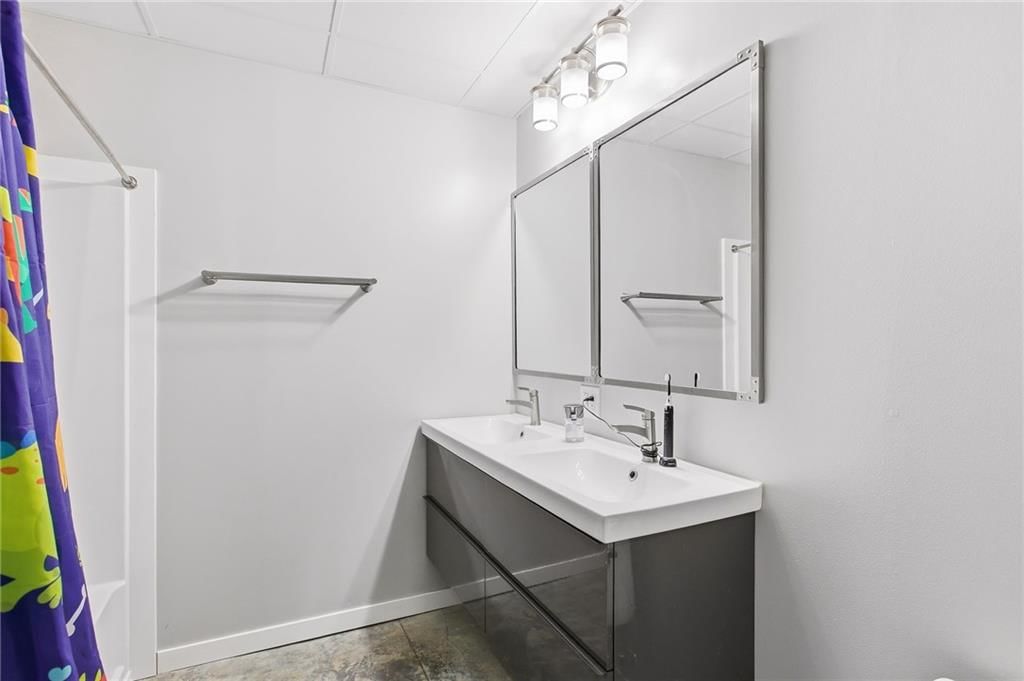 15 NE Johnson Street — photo 46