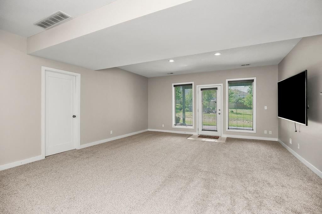 106 E Woodland Avenue — photo 25