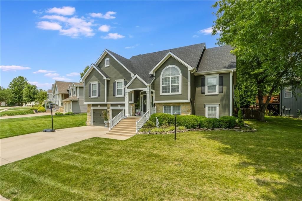 4207 Kensington Drive — photo 2