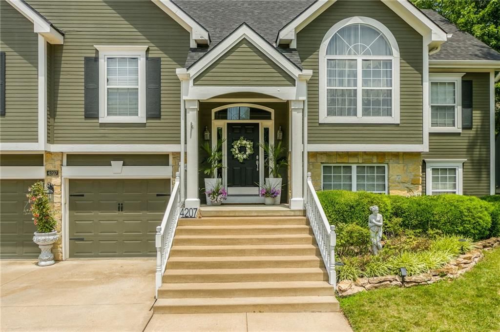 4207 Kensington Drive — photo 3