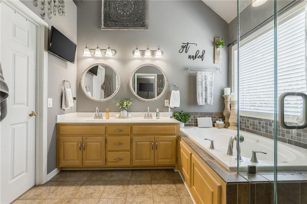 4207 Kensington Drive — photo 22