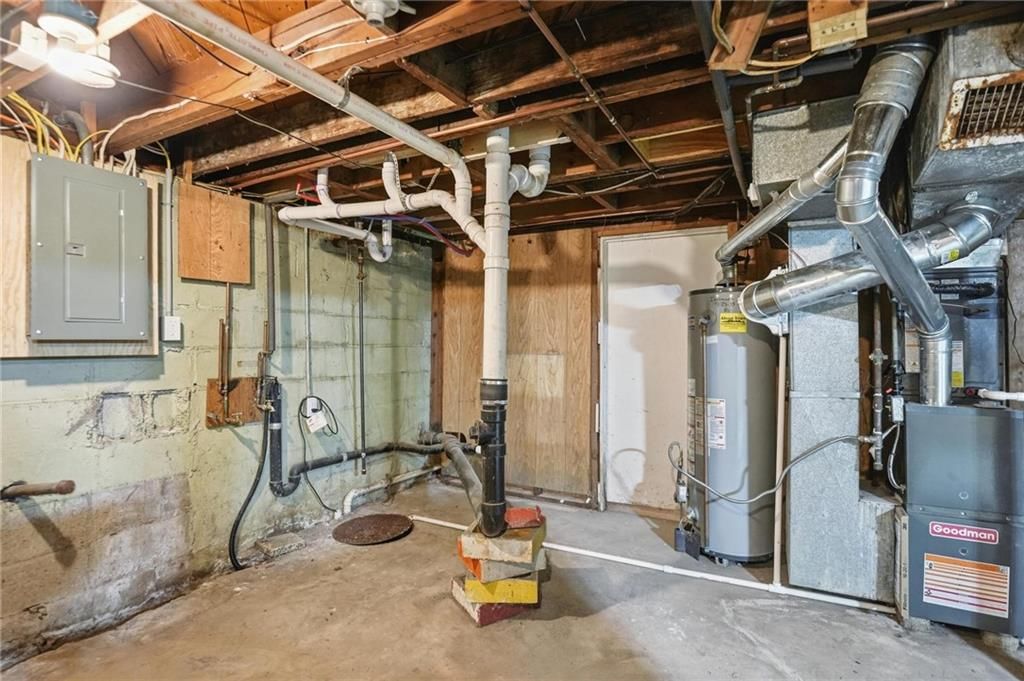 8145 Walmer Street — photo 29