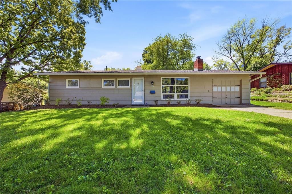 5507 W 78 Terrace — photo 2