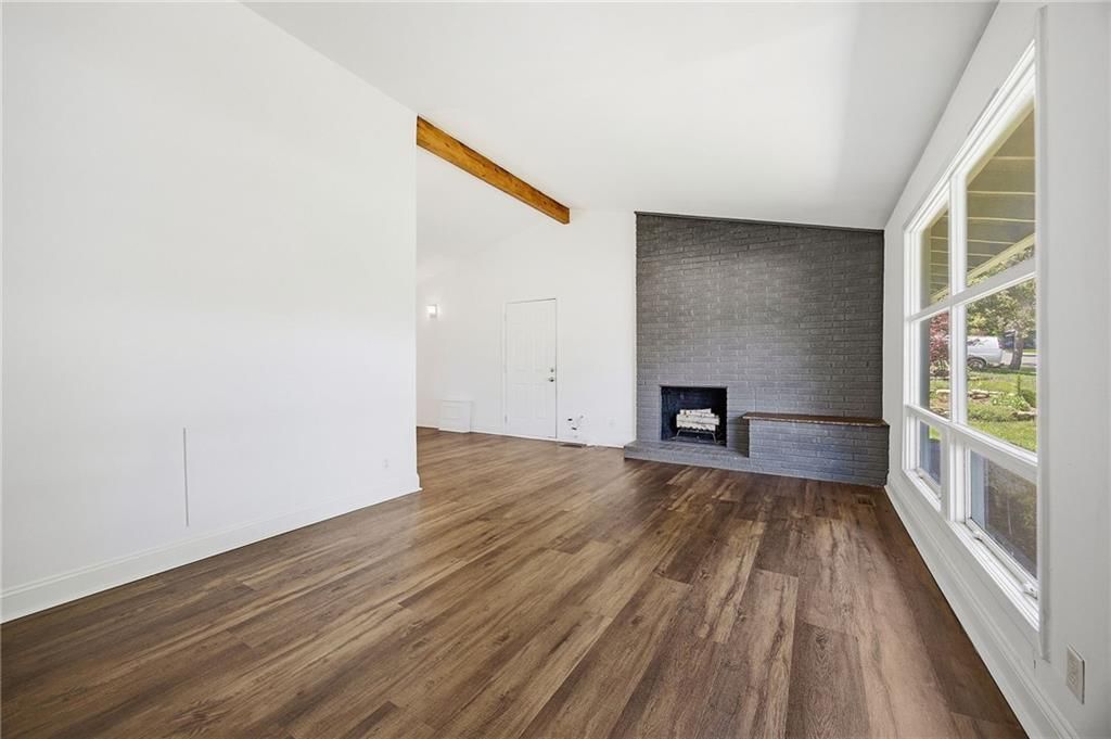 5507 W 78 Terrace — photo 5