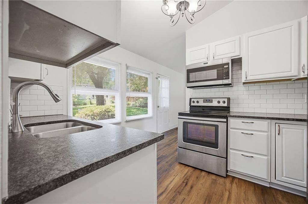 5507 W 78 Terrace — photo 14