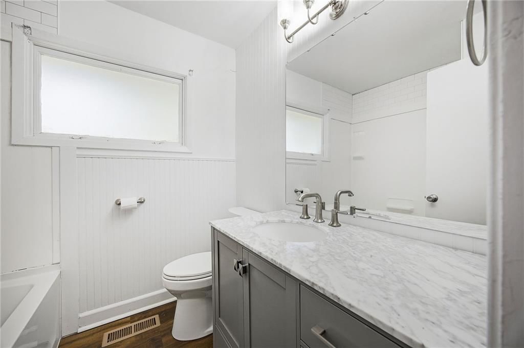 5507 W 78 Terrace — photo 16