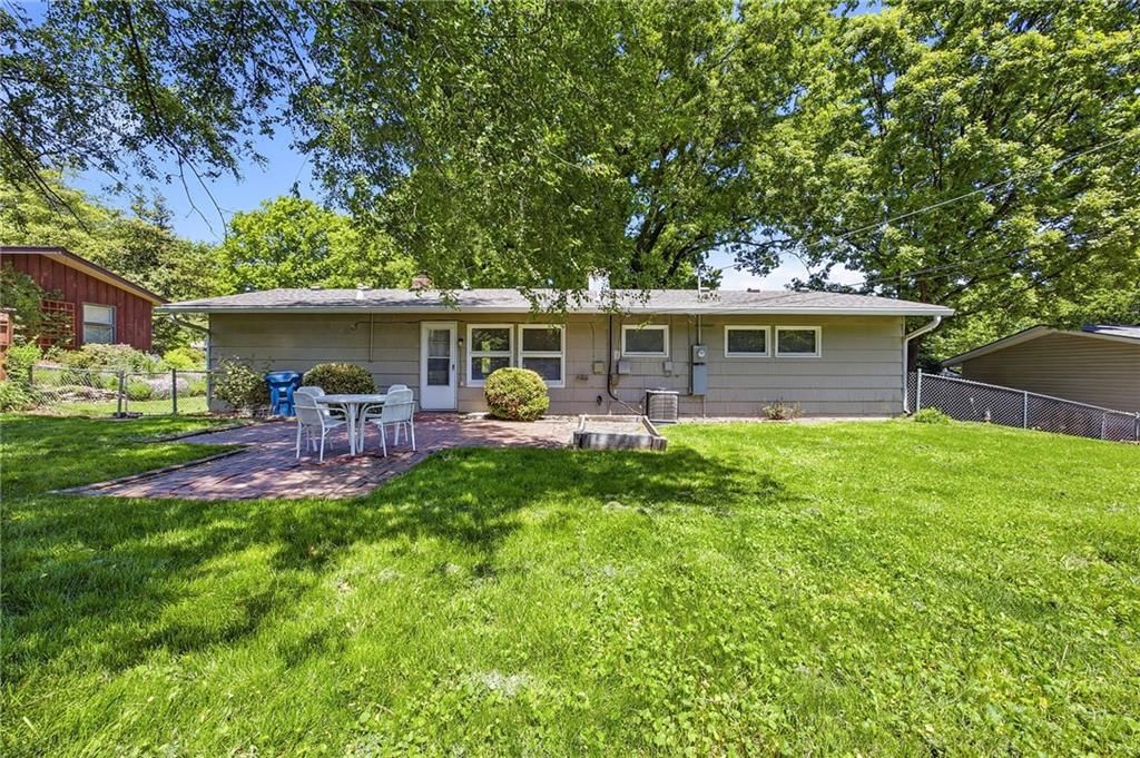 5507 W 78 Terrace — photo 26