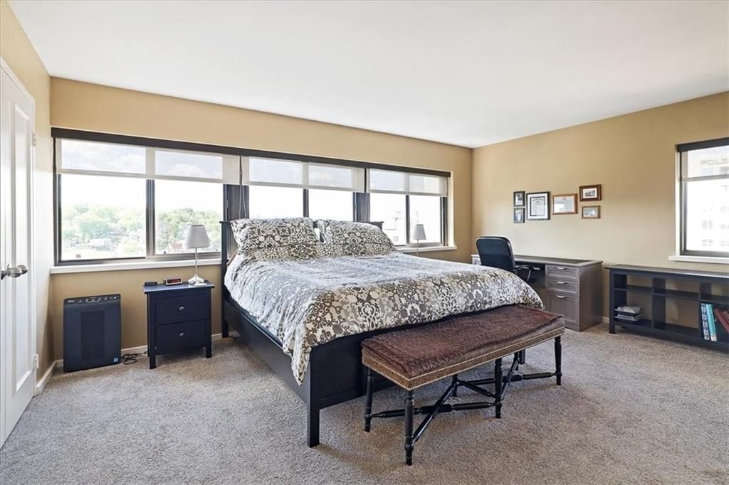 803 W 48th St  #1106 Street — photo 13