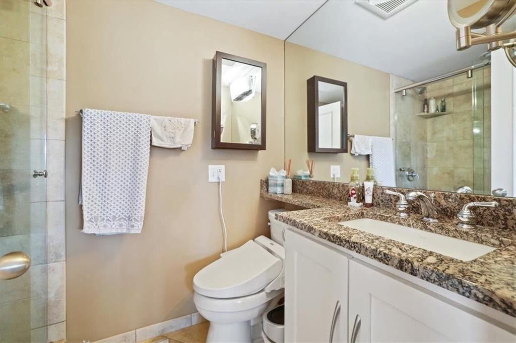 803 W 48th St  #1106 Street — photo 15