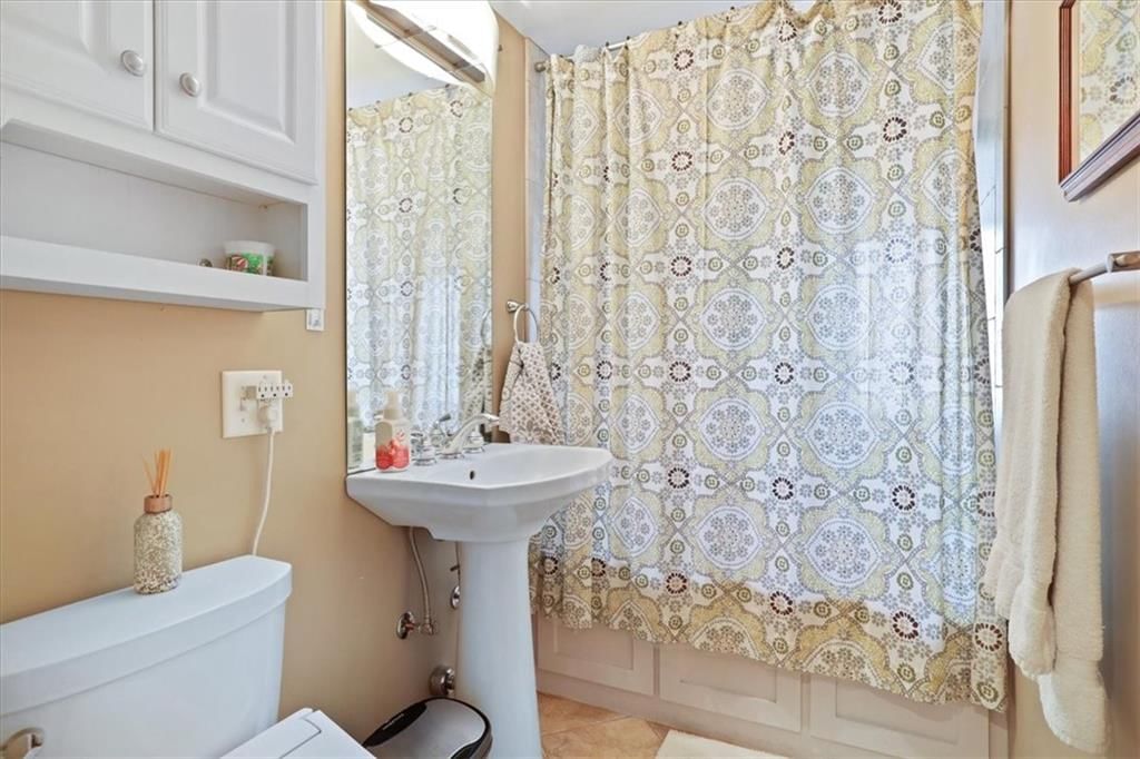 803 W 48th St  #1106 Street — photo 18