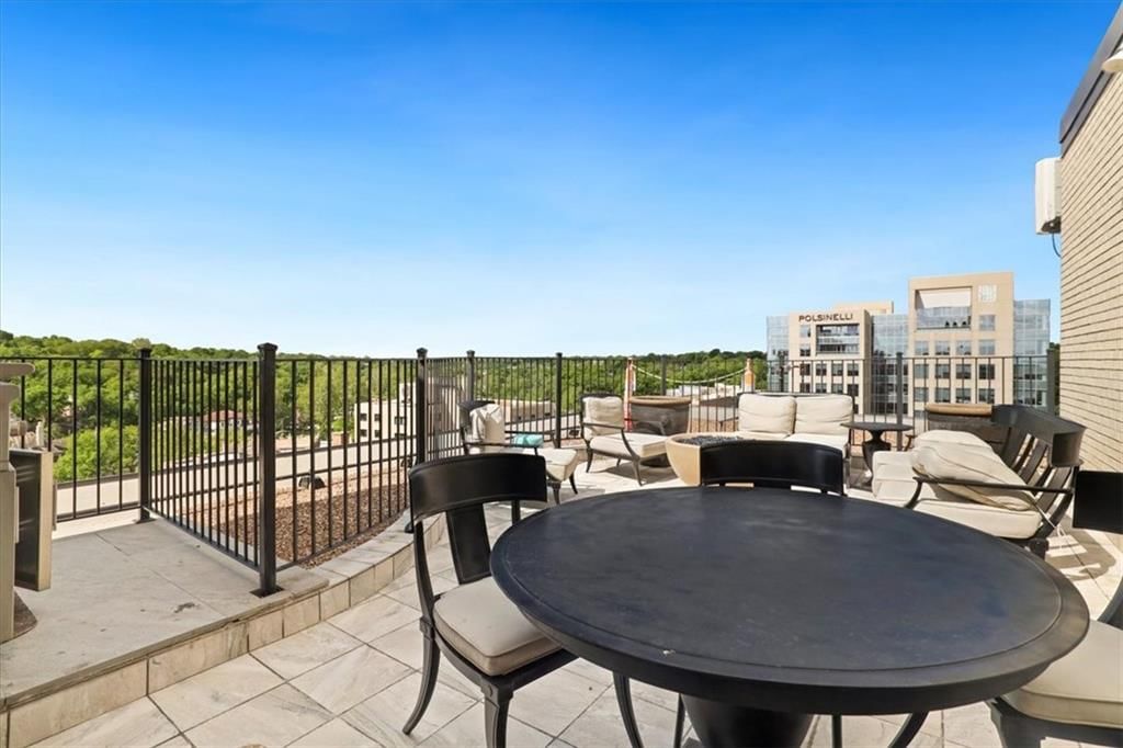 803 W 48th St  #1106 Street — photo 20
