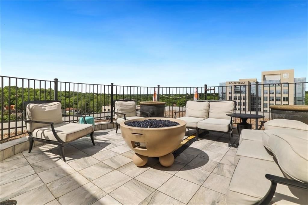 803 W 48th St  #1106 Street — photo 21