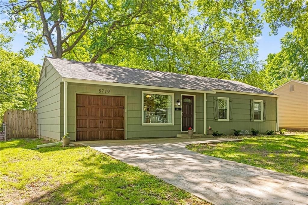 8719 Stearns Avenue — photo 2