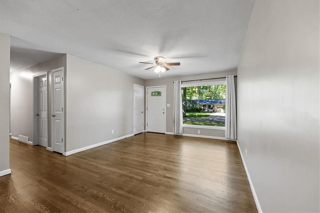 8719 Stearns Avenue — photo 4