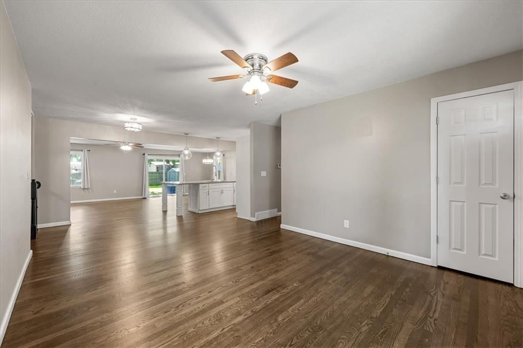 8719 Stearns Avenue — photo 5