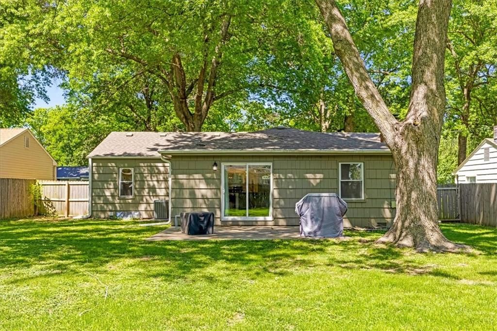8719 Stearns Avenue — photo 25