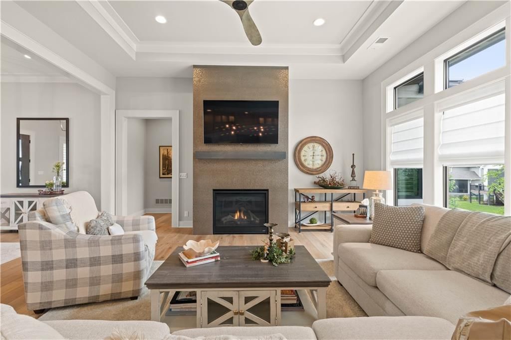 15709 El Monte Street — photo 8